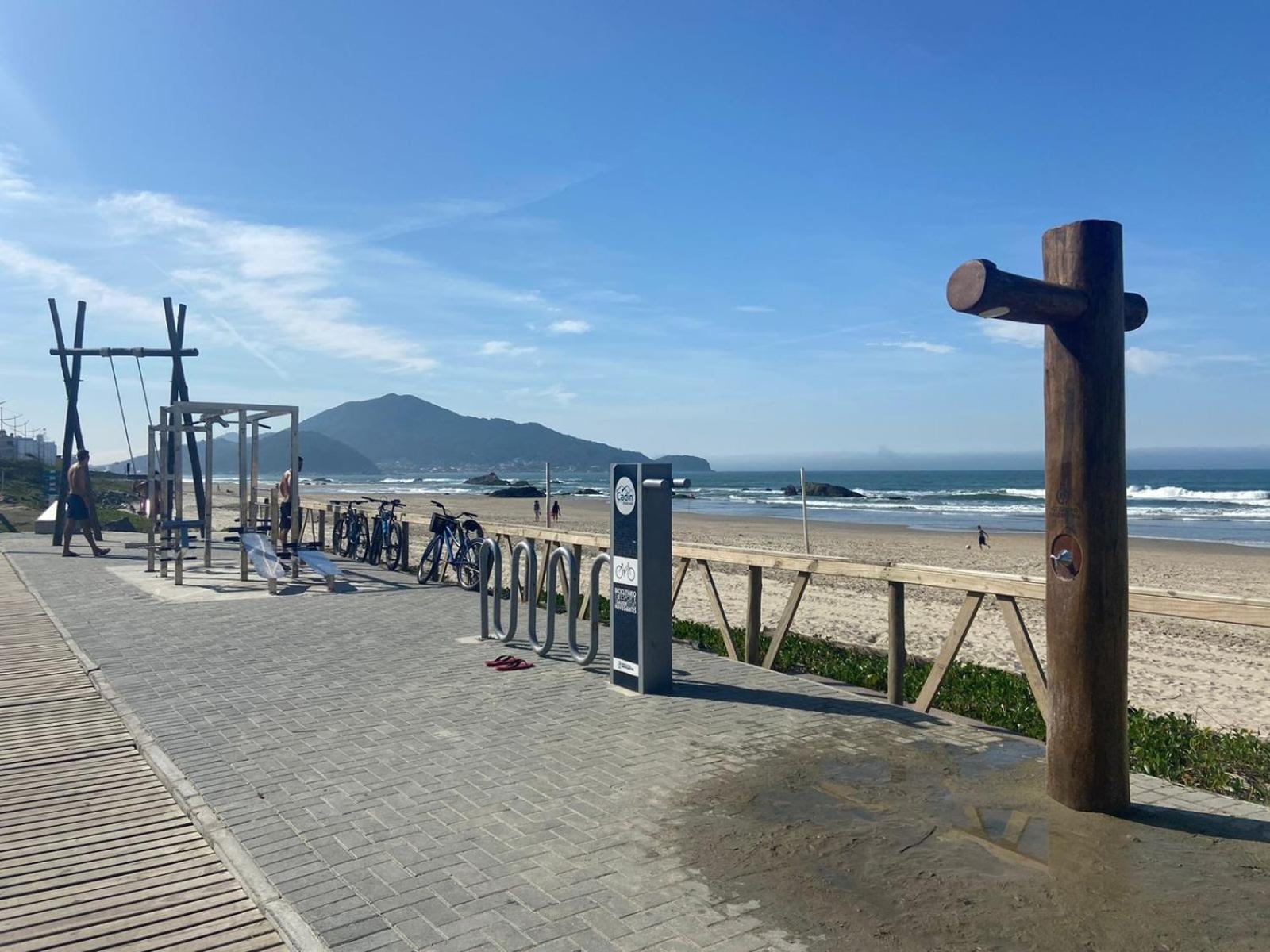 BETO CARRERO World apto 2 Suites - Gravatá Navegantes Habitación foto
